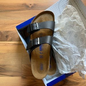 ❌ SOLD ❌ Birkenstock men’s size 9-9.5